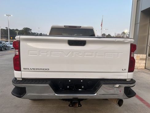 Used 2023 Chevrolet Silverado 2500 LT w/ Convenience Package image 5