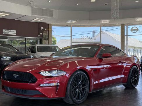 Used 2021 Ford Mustang GT image 4