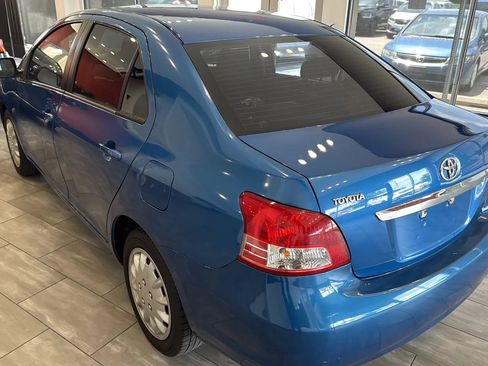 Used 2010 Toyota Yaris Sedan FWD image 5