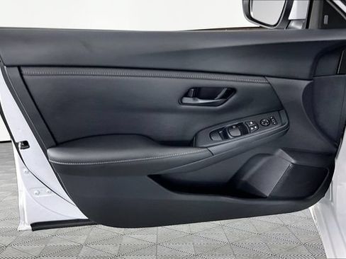 Used 2025 Nissan Sentra S FWD image 19