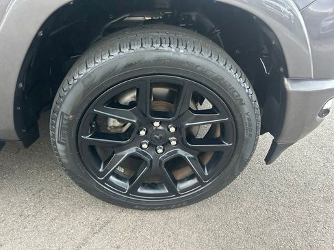 Used 2022 RAM 1500 Laramie AWD/4WD image 35