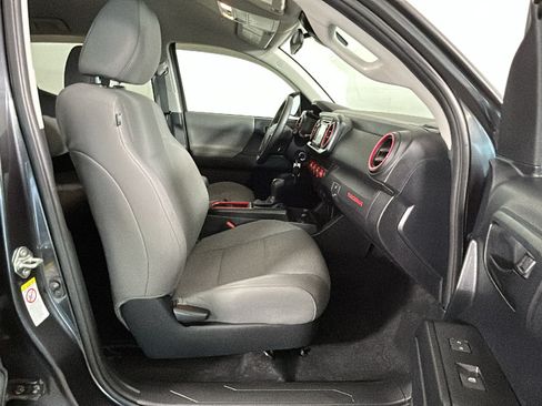 Used 2019 Toyota Tacoma SR w/ SR Convenience Package AWD/4WD image 29