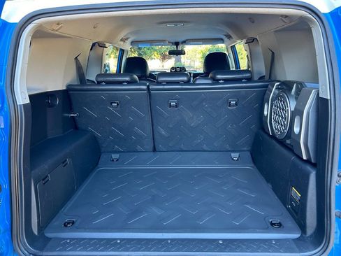 Used 2007 Toyota FJ Cruiser 4WD image 34