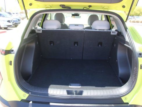 Used 2024 Hyundai Kona SEL AWD/4WD image 14