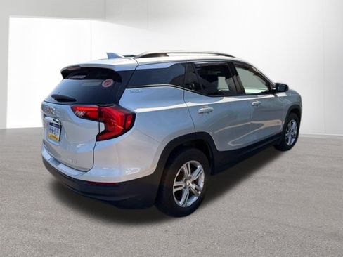Used 2020 GMC Terrain SLE w/ Driver Convenience Package AWD/4WD image 3