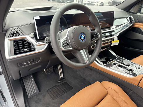 New 2026 BMW X5 xDrive50e w/ M Sport Package image 23