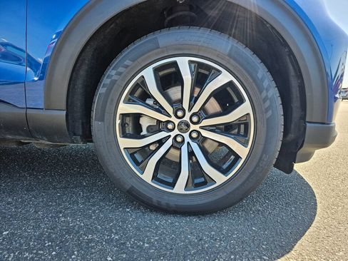 Used 2023 Ford Explorer ST-Line AWD/4WD image 9