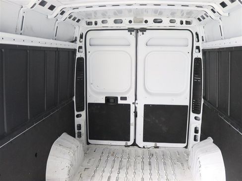 Used 2023 RAM ProMaster 2500 FWD image 17