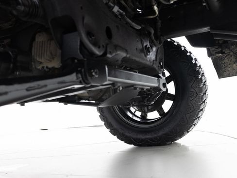 Used 2018 GMC Sierra 1500 SLT image 24