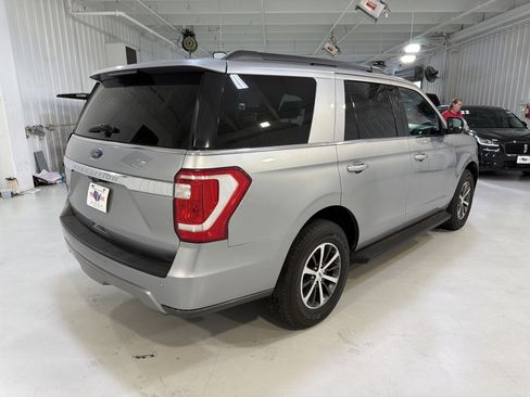 Used 2021 Ford Expedition XLT image 5