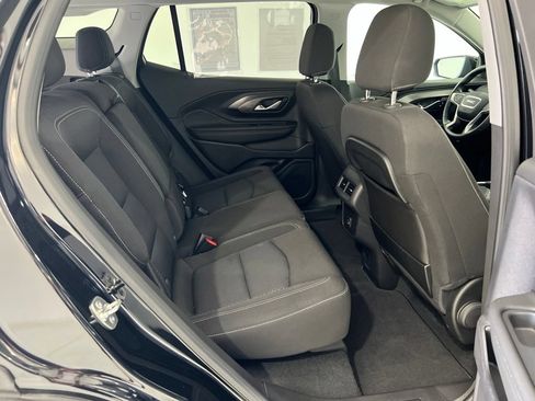 Used 2024 GMC Terrain SLE w/ Driver Convenience Package FWD image 24