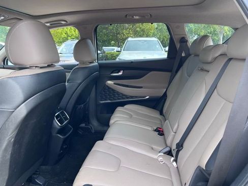 Used 2019 Hyundai Santa Fe Limited image 8