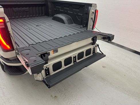 New 2026 GMC Sierra 2500 AT4 w/ AT4 Premium Plus Package image 7