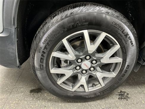 Used 2023 GMC Acadia SLE w/ Driver Convenience Package image 32