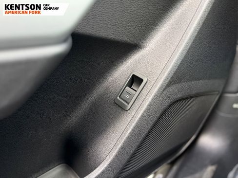 Used 2025 Audi Q3 2.0T Premium AWD/4WD image 23