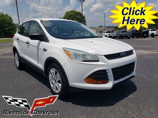 Used 2015 Ford Escape S FWD video 1