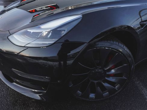 Used 2023 Tesla Model 3 Performance image 39