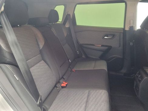 Used 2023 Nissan Rogue SV image 19