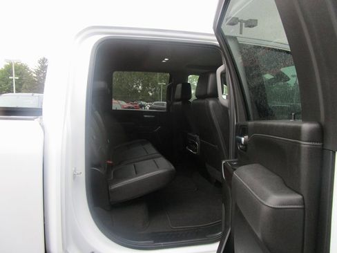 Used 2023 GMC Sierra 3500 SLT w/ SLT Premium Package image 24