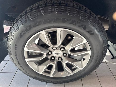 Used 2022 Chevrolet Silverado 1500 RST w/ Bed Protection Package AWD/4WD image 10