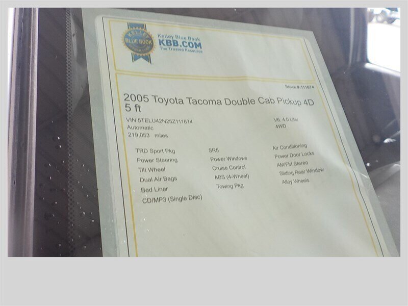 Used 2005 Toyota Tacoma 4x4 Double Cab w/ TRD Sport Pkg #2 image 17