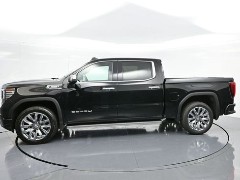 Used 2025 GMC Sierra 1500 Denali w/ Denali Reserve Package AWD/4WD image 4