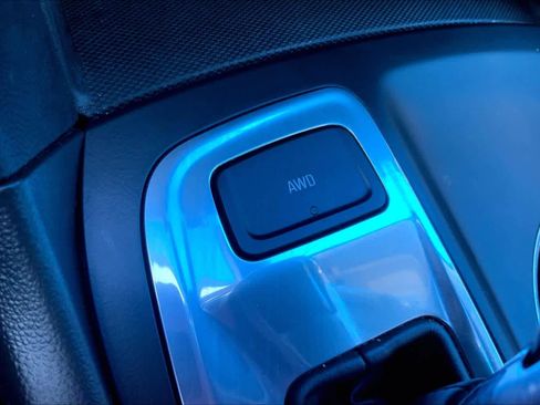 Used 2019 Chevrolet Equinox LT image 35