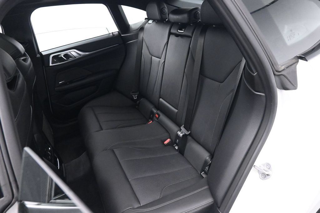 Used 2023 BMW i4 eDrive35 RWD image 15