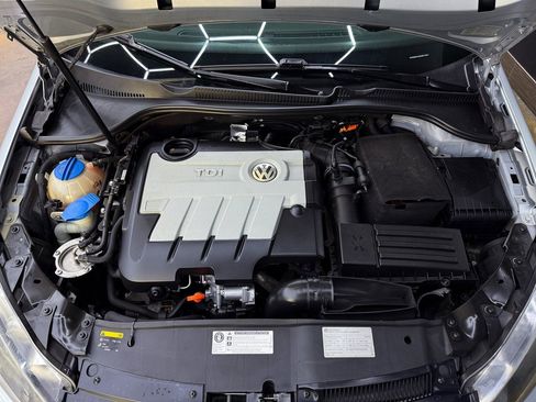 Used 2013 Volkswagen Golf TDI image 27