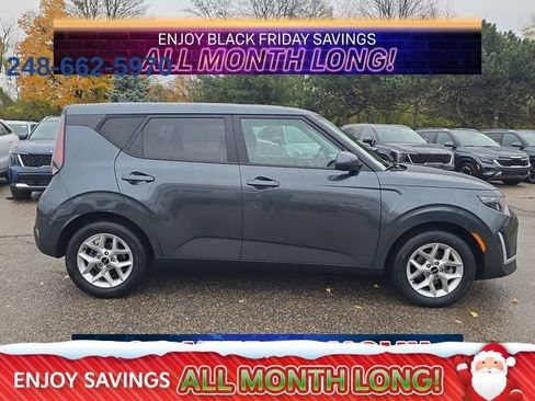 Used 2023 Kia Soul LX w/ LX Technology Package image 7