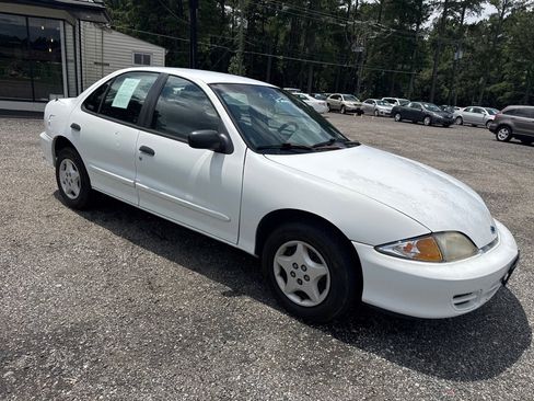 Used 2000 Chevrolet Cavalier Sedan FWD image 12