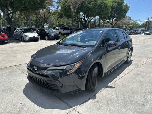 Used 2024 Toyota Corolla LE FWD image 34