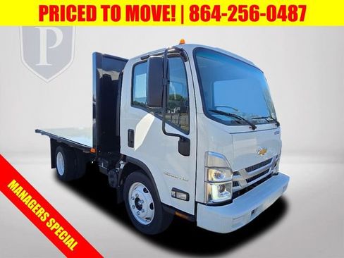 New 2025 Chevrolet Low Cab Forward image 2