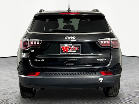 Used 2024 Jeep Compass Latitude AWD/4WD image 5