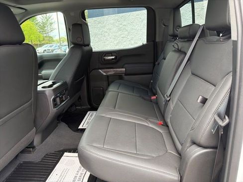 Used 2019 Chevrolet Silverado 1500 LTZ w/ LTZ Premium Package AWD/4WD image 15