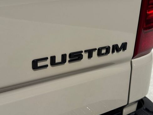 Used 2026 Chevrolet Silverado 1500 Custom w/ Turbomax Blackout Package RWD image 14