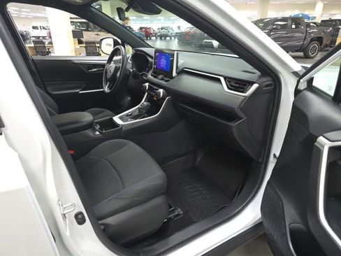 Certified 2024 Toyota RAV4 SE image 5