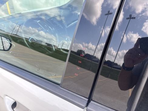 Used 2022 Ford Edge ST-Line image 9