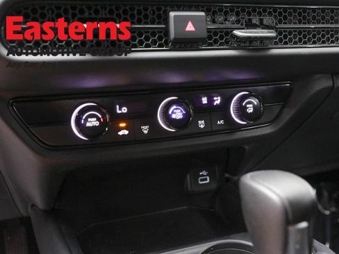 Used 2024 Honda HR-V LX image 19