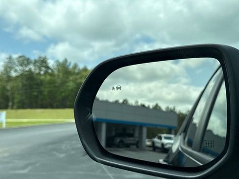 New 2025 GMC Terrain Elevation image 27