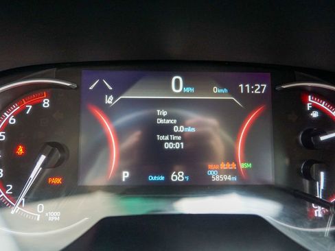 Used 2024 Toyota RAV4 XLE FWD image 21