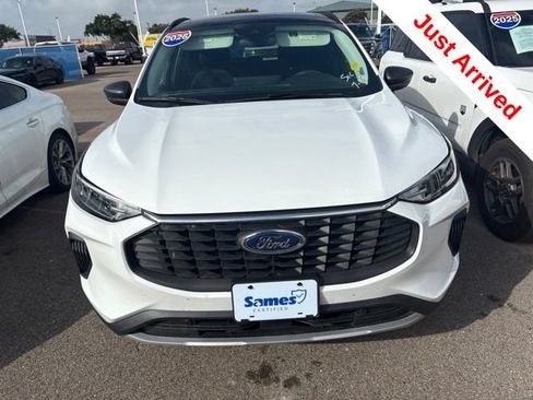 Used 2026 Ford Escape Active w/ Tech Pack #1 FWD image 5