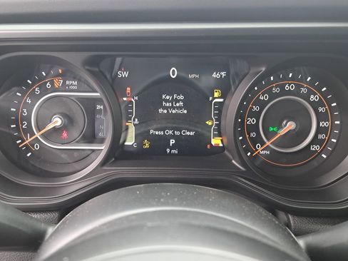New 2026 Jeep Gladiator Sport AWD/4WD image 18