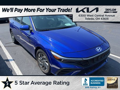 Used 2024 Hyundai Elantra SEL FWD image 1