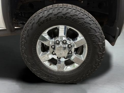 Used 2017 GMC Sierra 2500 SLT AWD/4WD image 25