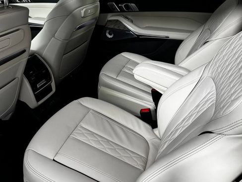 New 2026 BMW ALPINA XB7 AWD/4WD image 15