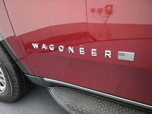 Used 2024 Jeep Wagoneer Series II AWD/4WD image 52