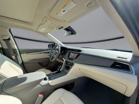 Used 2024 Cadillac XT5 Premium Luxury FWD image 15