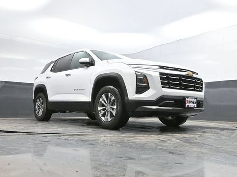 Used 2025 Chevrolet Equinox LT FWD image 46