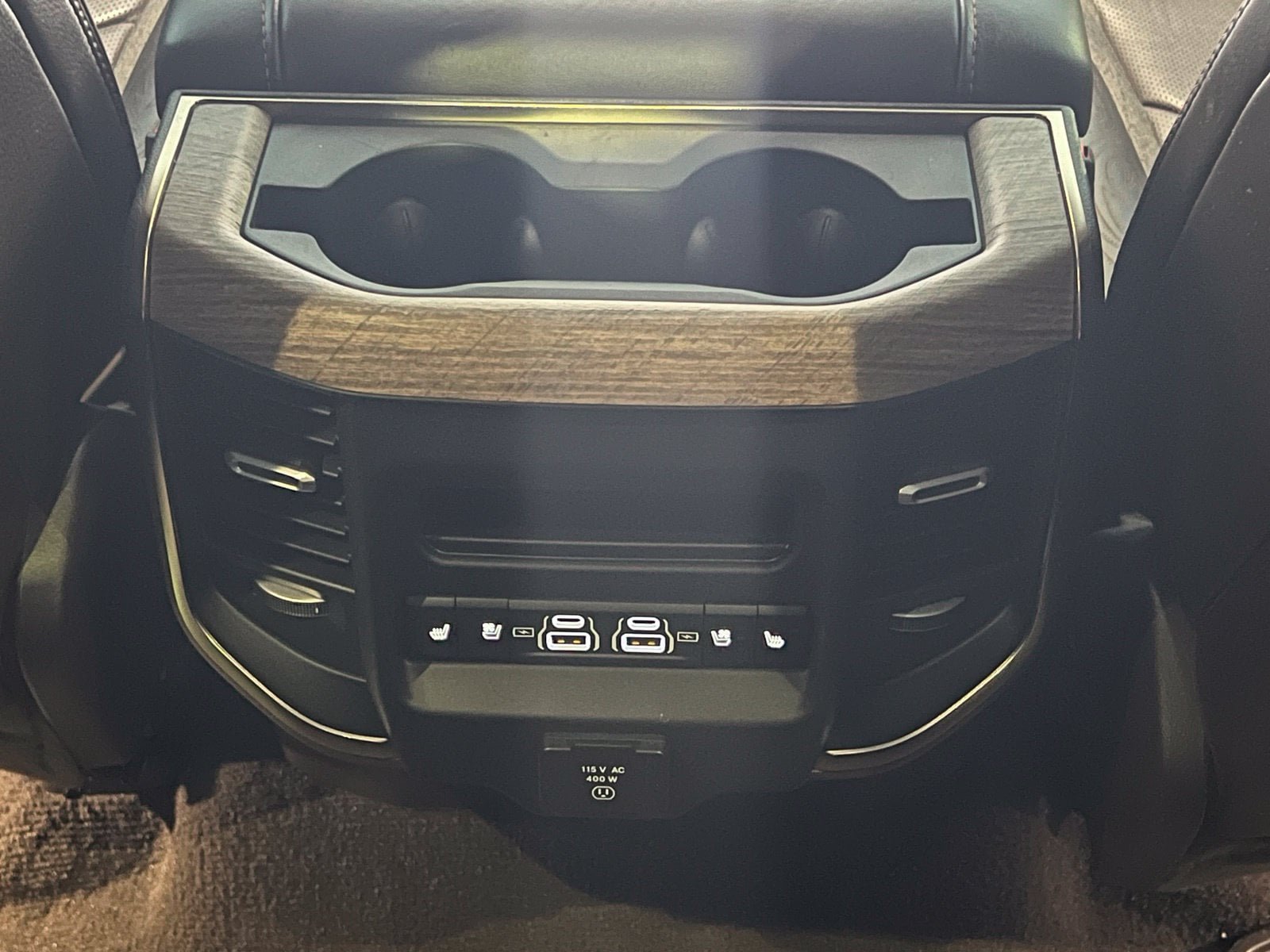 Used 2025 RAM 1500 Limited AWD/4WD image 19
